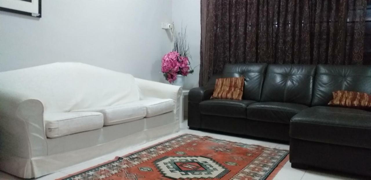 Assalam Homestay Сері-Іскандар Екстер'єр фото